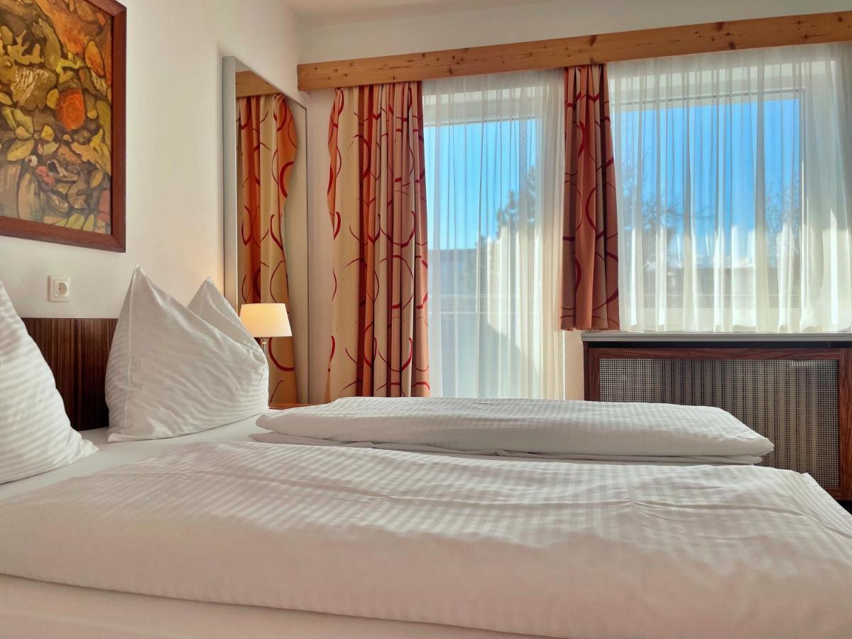 Gartenhotel Garni Pension B&B Инсбрук Экстерьер фото