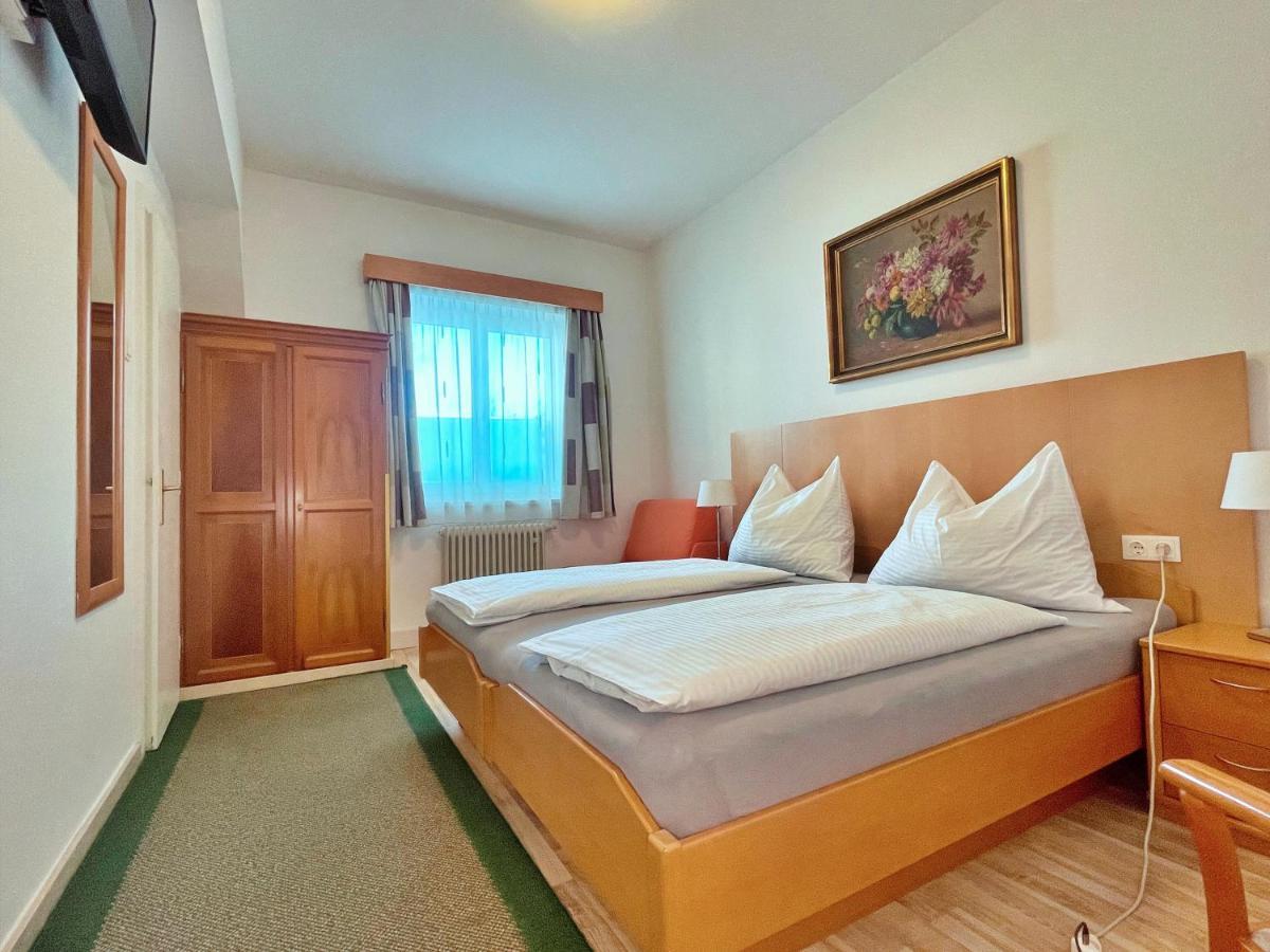 Gartenhotel Garni Pension B&B Инсбрук Экстерьер фото