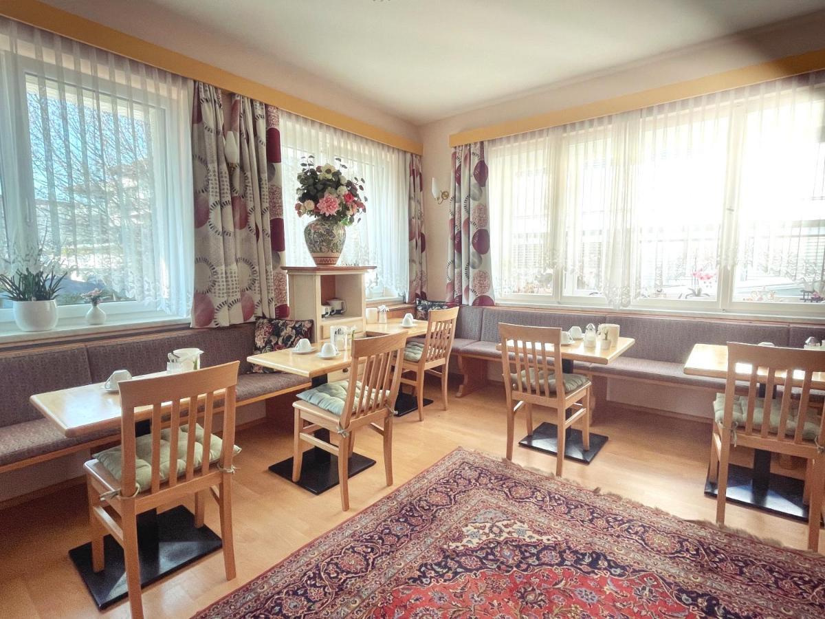 Gartenhotel Garni Pension B&B Инсбрук Экстерьер фото